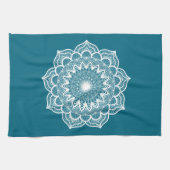 Weißes Mandala auf blauem Hintergrund Geschirrtuch (Horizontal)