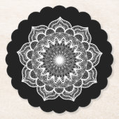 Weisses Mandala auf schwarzem Hintergrund Untersetzer (Vorderseite)