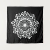Weisses Mandala auf schwarzem Hintergrund Wandteppich (Vorderseite)