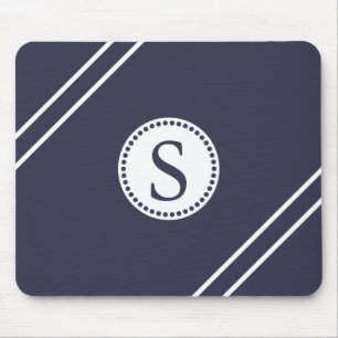 Weißes Monogramm mit Blau-Weiß-Streifen Mousepad