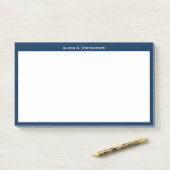 Weißes Monogramm oder Name für die blaue Grenze de Post-it Klebezettel (Auf Schreibtisch)