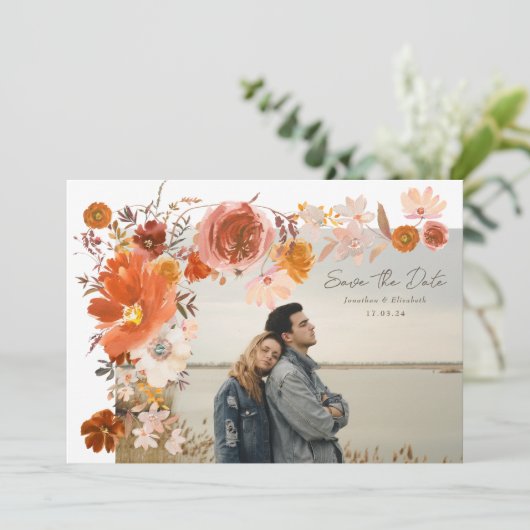Weißes Orange Blumenrahmen Bouquet Wedding Foto Save The Date (Stehend Vorderseite)