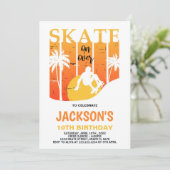 Weißes Orange Skateboard Geburtstagseinladungen Einladung (Stehend Vorderseite)