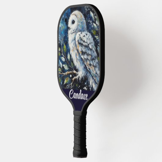 Weißes Owl am Zweig im Mondlicht Personalisiert Pickleball Schläger (Links)