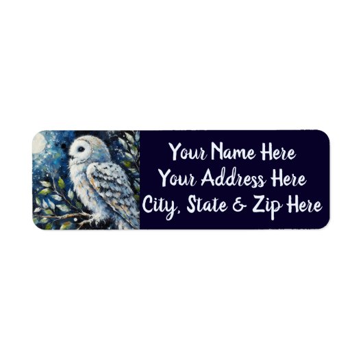 Weißes Owl am Zweig in der Mondlicht-Rücksendeadre (Vorne)