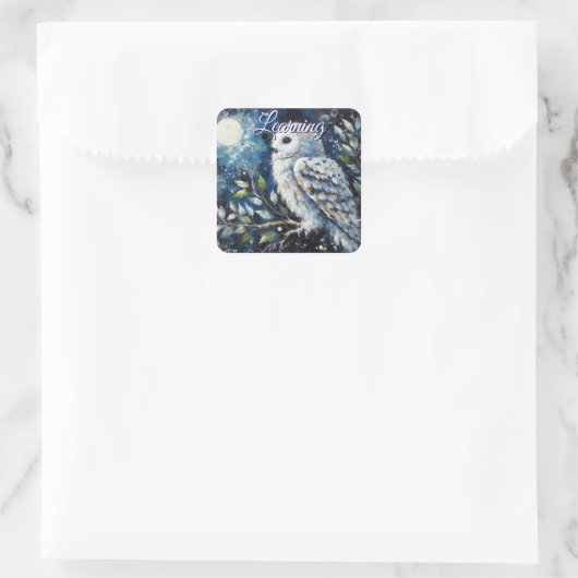 Weißes Owl am Zweig in der Mondlichtmalerei Quadratischer Aufkleber (Tasche)
