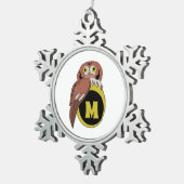 Weißes Owl Monogramm Schneeflocken Zinn-Ornament (Rechts)