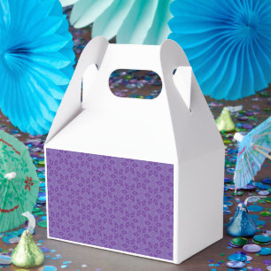 Weißes Papier mit wiederholendem Muster Geschenkschachtel