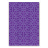 Weißes Papier mit wiederholendem Muster Tischnummer (Rückseite)