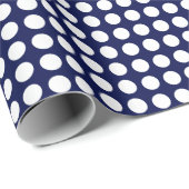 Weißes Papier über blaues Wrapping Geschenkpapier (Rolleneckpunkt)