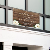 Weißes Peony Calligraphy Wood Willkommen bei unser Banner (Äußeres Gebäude)