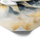 Weißes Pferd im Sand, dunkler Hintergrund Poster (Ecke)