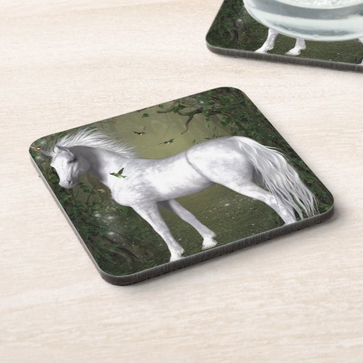 Weißes Pferd im Wald mit Vögeln Untersetzer (Linke Seite)