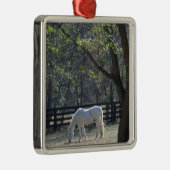 Weißes Pferd in Bäumen Silbernes Ornament (Rechts)