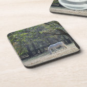 Weißes Pferd in Bäumen Untersetzer (Linke Seite)