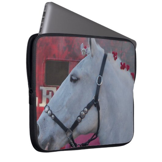 Weißes Pferd Laptopschutzhülle (Vorne Rechts)