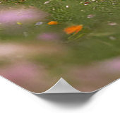 Weißes Pferd mit blühender Mane Poster (Ecke)