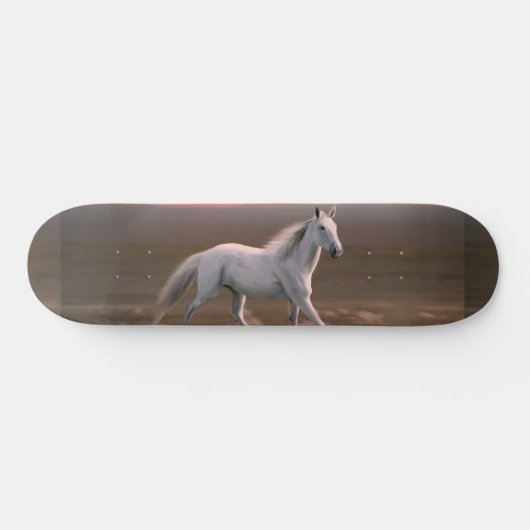 Weißes Pferd Skateboard (Horizontal)