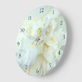 *~* weißes Pfingstrosen-Foto mit blauem Farbton Große Wanduhr (Winkel)