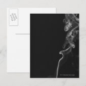 Weißes Rauch vor schwarzem Hintergrund Postkarte (Vorne/Hinten)