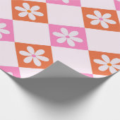 Weißes Retro-Blume auf orangefarbenen und rosa Dia Geschenkpapier (Ecke)