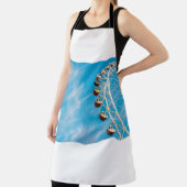 Weißes Riesenrad am Morgen unter freiem Himmel Schürze (InSitu)