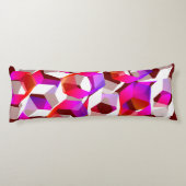 Weißes, rotes bis rosa Hexagon auf dunkelrotem Hin Seitenschläferkissen (Rückseite)