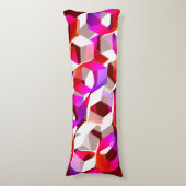 Weißes, rotes bis rosa Hexagon auf dunkelrotem Hin Seitenschläferkissen (Vorderseite Vertikal)