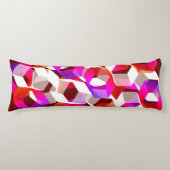 Weißes, rotes bis rosa Hexagon auf dunkelrotem Hin Seitenschläferkissen (Vorderseite)