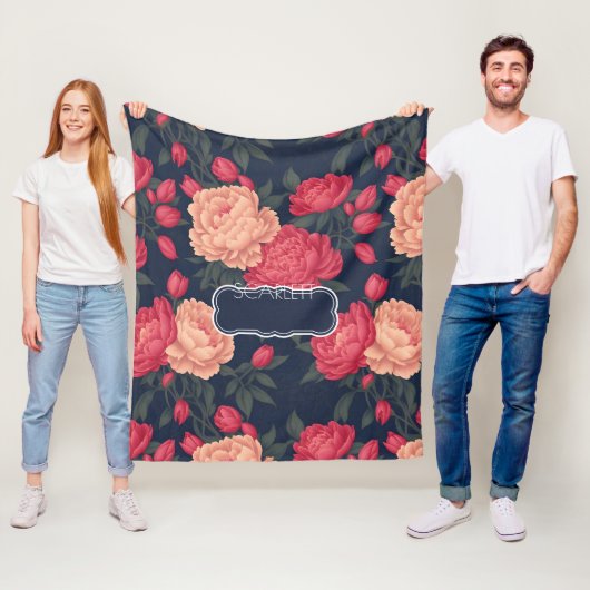 Weißes rotes Peony Pastellfarbenes Muster Fleecedecke (Beispiel)