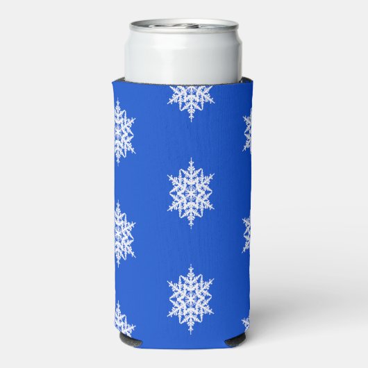 Weißes Schneeflockenmuster auf blau Selters Dosenkühler (Seltzer Rückseite)