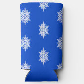 Weißes Schneeflockenmuster auf blau Selters Dosenkühler (Rückseite)