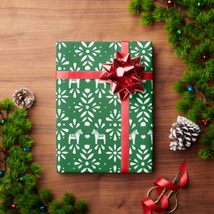 Weißes Schwedisches Dala Pferd auf Pine Green Holi Geschenkpapier