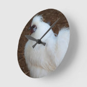 Weißes Silkie Huhn Runde Wanduhr (Winkel)