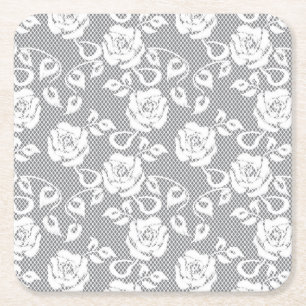 Weißes Spitzemuster auf grauem Hintergrund Rechteckiger Pappuntersetzer
