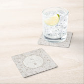 Weißes Spitzen-Holz rustikale Hochzeitsmonogramm Rechteckiger Pappuntersetzer (Vor Ort)