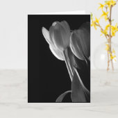 Weißes Tulpe-Foto auf schwarzem Hintergrund Karte (Gelbe Blume)