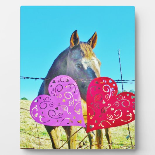 Weißes und braunes Pferd Valentine Hearts Fotoplatte (Vorderseite)
