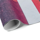 Weißes und rotes Textil Geschenkpapier (Rolleneckpunkt)