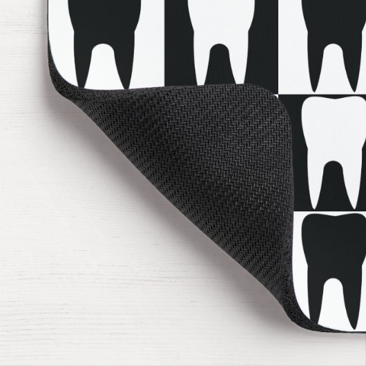 Weißes und schwarzes Zahnmuster Mousepad (Ecke)