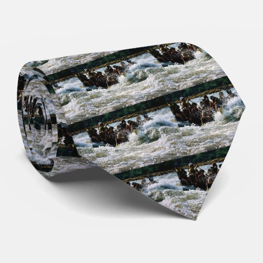 Weißes Wasser-Flößen Krawatte (Gerollt)
