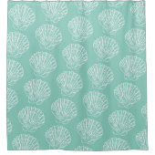 Weißes Wasserschiff auf grüner Dusche im Meer Duschvorhang (Vorderseite)