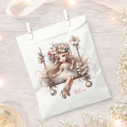 Weißes Weihnachtsgebäck Geschenktütchen (Ausgeschnitten)