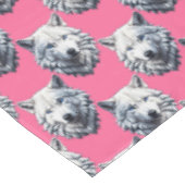 Weißes Wolfskopf-Musterdesign Rosa Tischdecke (Schrägansicht)