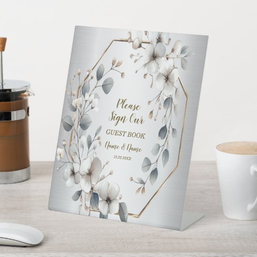 Weißfarbene Blume Golden Frame Silber Aquamarin Sockelschild (In SItu)