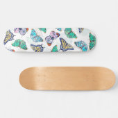 Weißfarbene Schmetterlinge Skateboard (Horizontal)