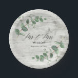 Weißholz-Eukalyptusblätterplatte Pappteller<br><div class="desc">Schönes zartes Eukalyptus-Blattwerk Hochzeitsdesign, Teil einer modernen Kollektion.</div>