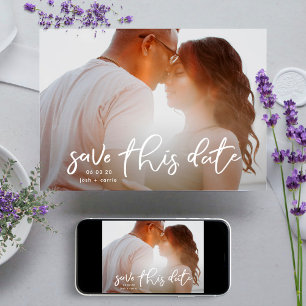 Weißkalligraphie-Overlay Save the Date Fotokarte