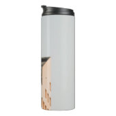 WEISSKONKRETES GEBÄUDE THERMOSBECHER (Nach rechts gedreht)