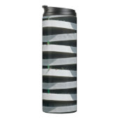 WEISSKONKRETES GEBÄUDE THERMOSBECHER (Nach rechts gedreht)
